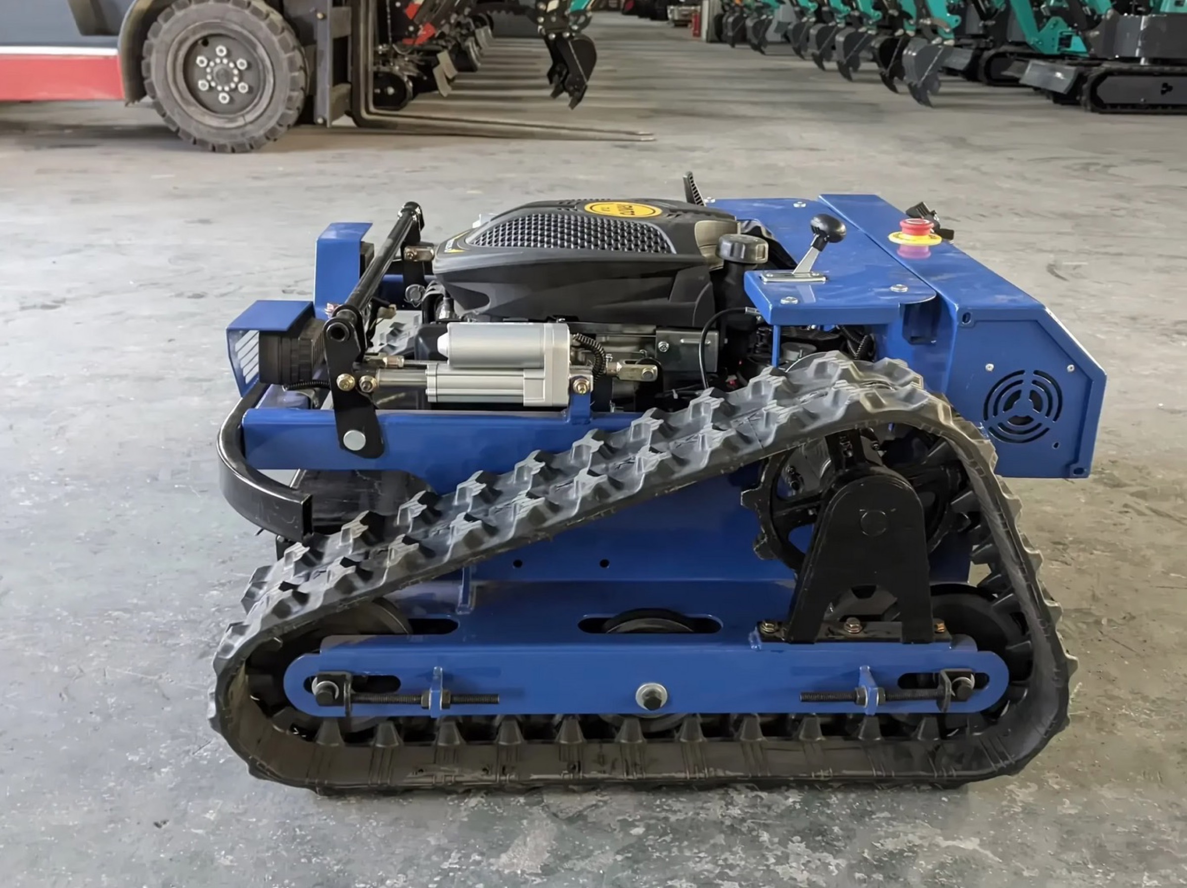 Tagliaerba cingolato, il robot per i terreni più impervi in offerta speciale - macitynet.it Tagliaerba cingolato, il robot per i terreni più impervi in offerta speciale - macitynet.it