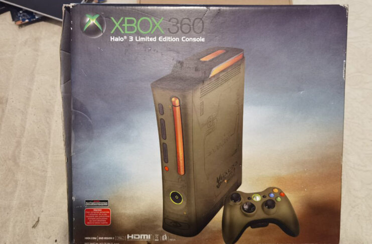 Microsoft, all'asta l'unica Xbox autografata da Bill Gates - macitynet.it