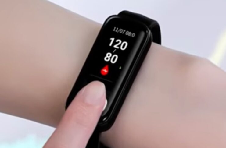 A sorpresa il primo dispositivo indossabile per misurare pressione arteriosa è di Asus - macitynet.it
