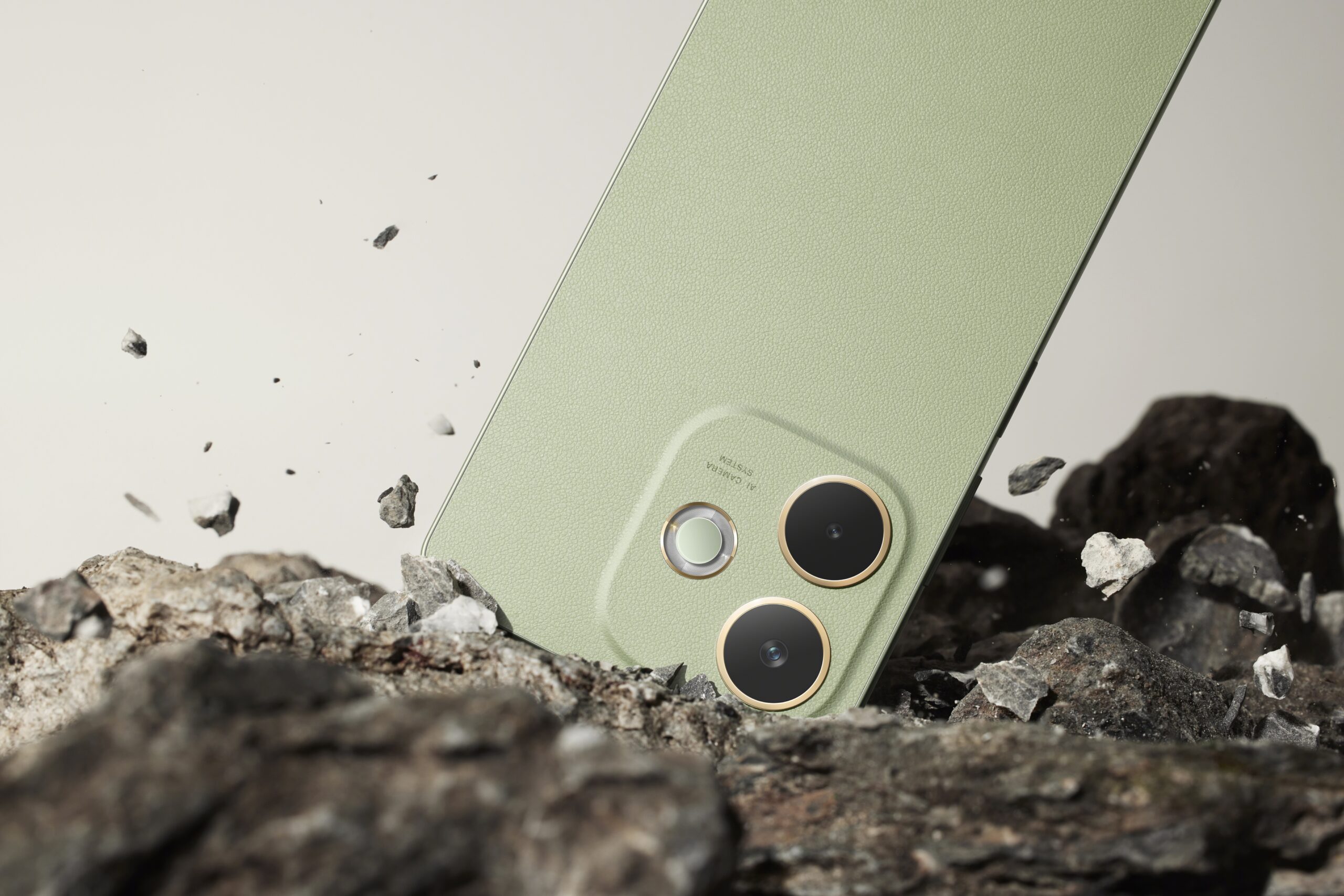 OPPO A5 Pro 5G e 4G, stile e resistenza per l’uso quotidiano e outdoor - macitynet.it