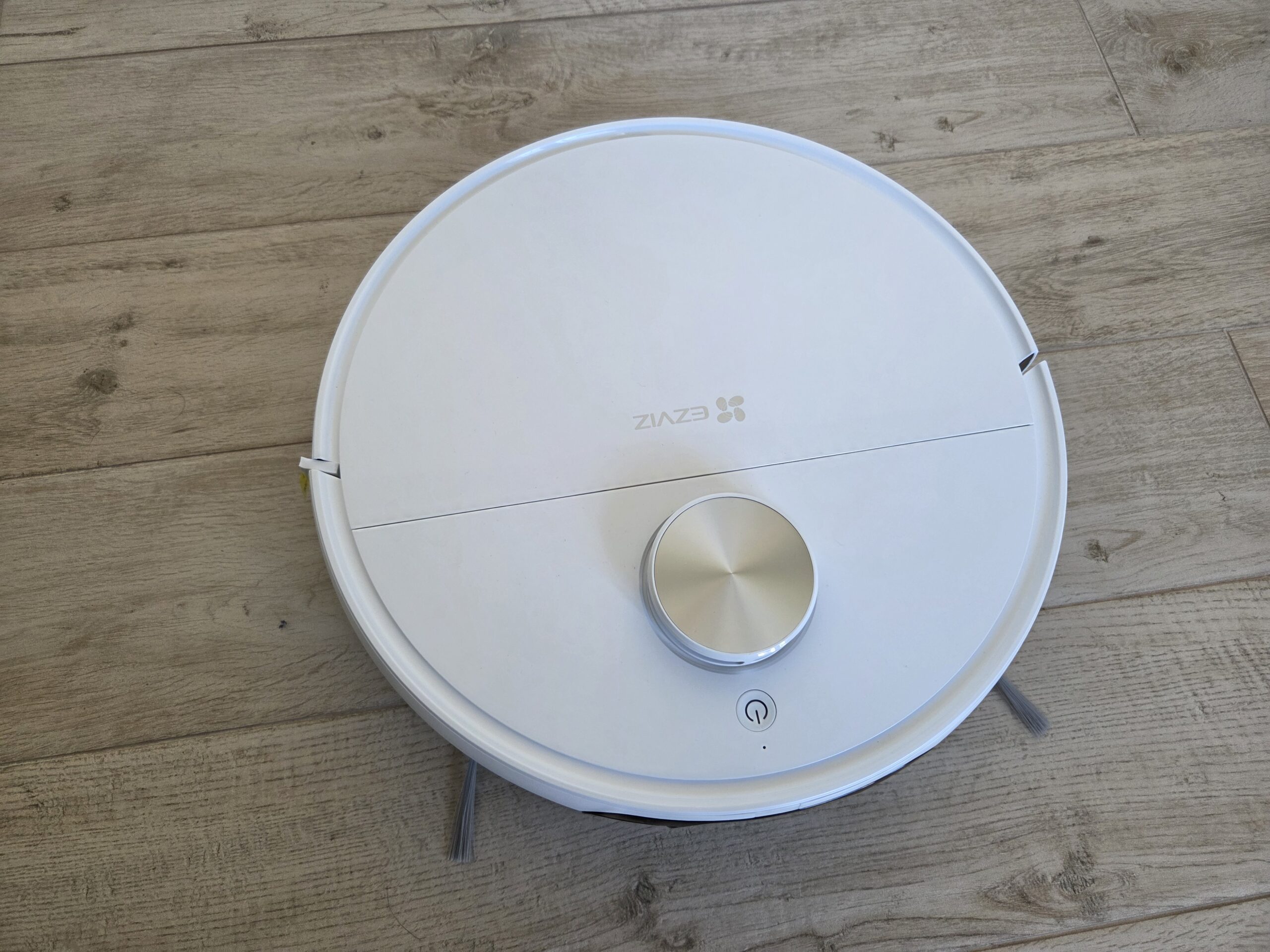Recensione EZVIZ RS20 Pro, un robot aspirapolvere che non ti aspetti - macitynet.it
