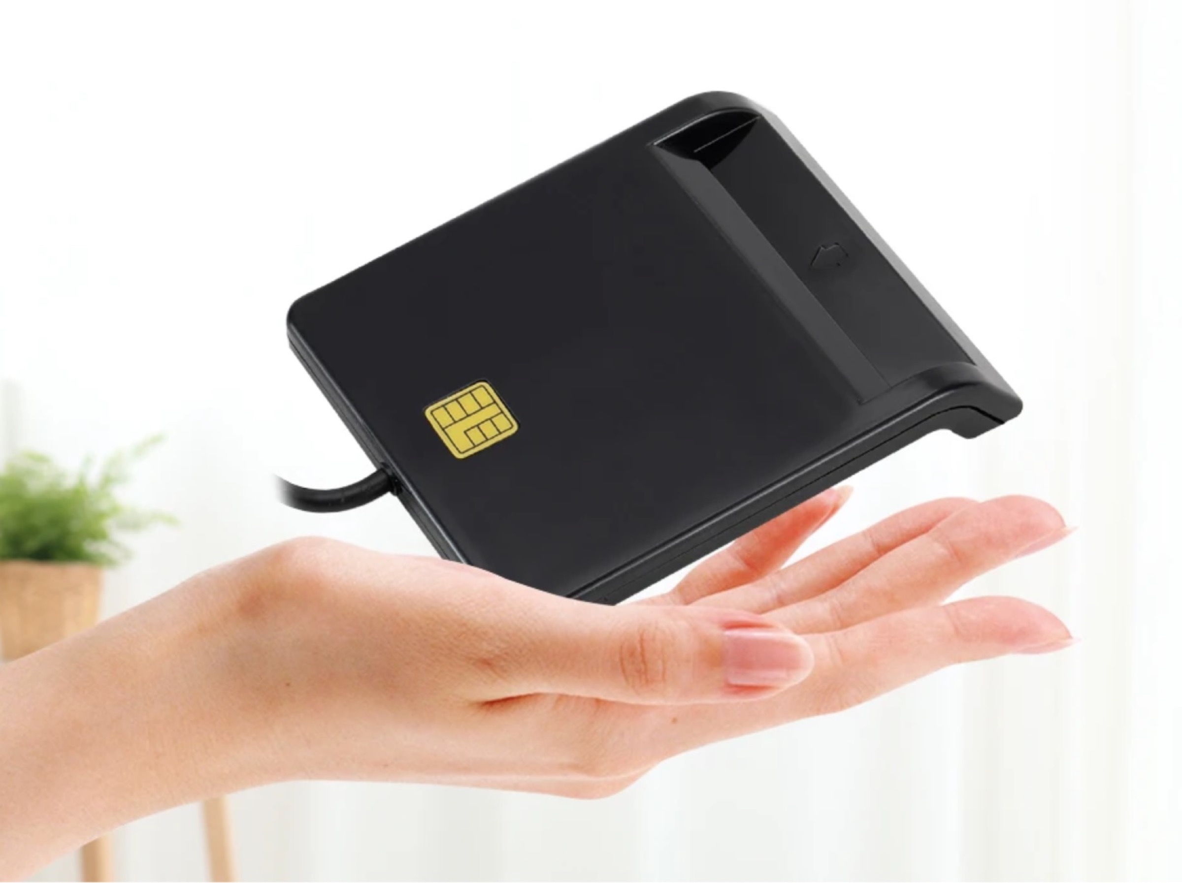 Lettore per carte d'identità e SIM a soli 5 € - macitynet.it