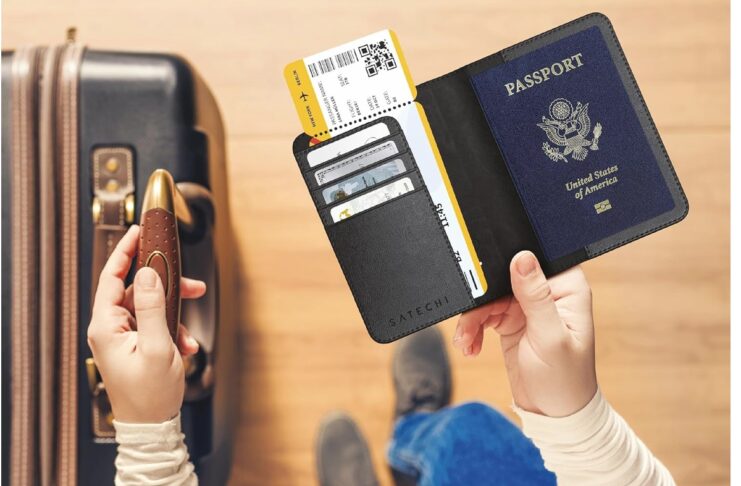 Custodia passaporto e carte di credito compatibile Dov'è - macitynet.it