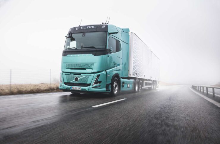 600 km di autonomia e ricarica veloce, nuovo camion elettrico da Volvo - macitynet.it