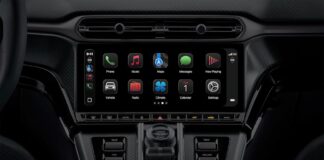 iOS 26 aggiunge lo zoom intelligente a CarPlay - macitynet.it