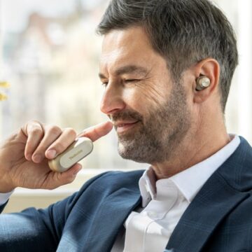 Per il 60° Anniversario Technics edizione speciale degli auricolari AZ100 nella tonalità oro champagne - macitynet.it