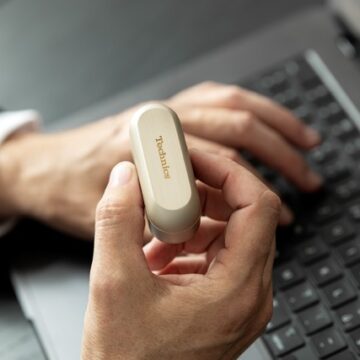 Per il 60° Anniversario Technics edizione speciale degli auricolari AZ100 nella tonalità oro champagne - macitynet.it