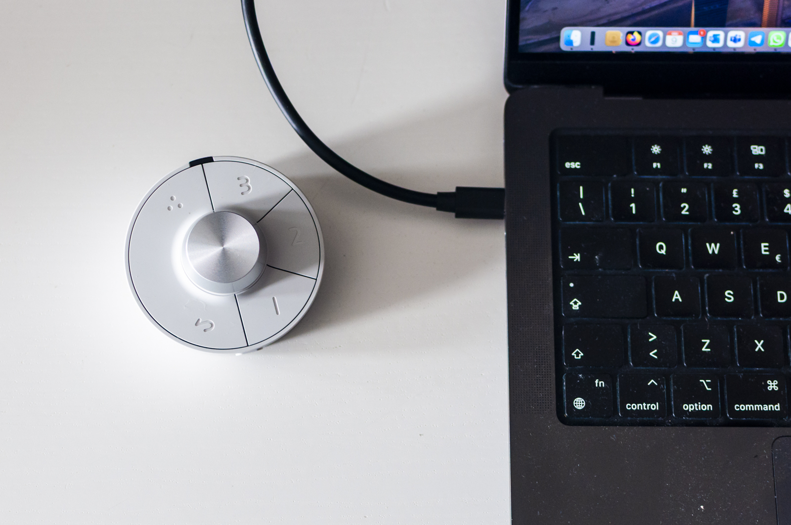 Recensione Benq PD2730S, monitor professionale full option per utenti davvero pro - macitynet.it Recensione Benq PD2730S, monitor professionale full option per utenti davvero pro - macitynet.it