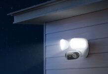 Reolink Elite Floodlight WiFi illumina la sorveglianza con ricerca AI Reolink Elite Floodlight WiFi vi risparmia ore con la ricerca AI - macitynet.it