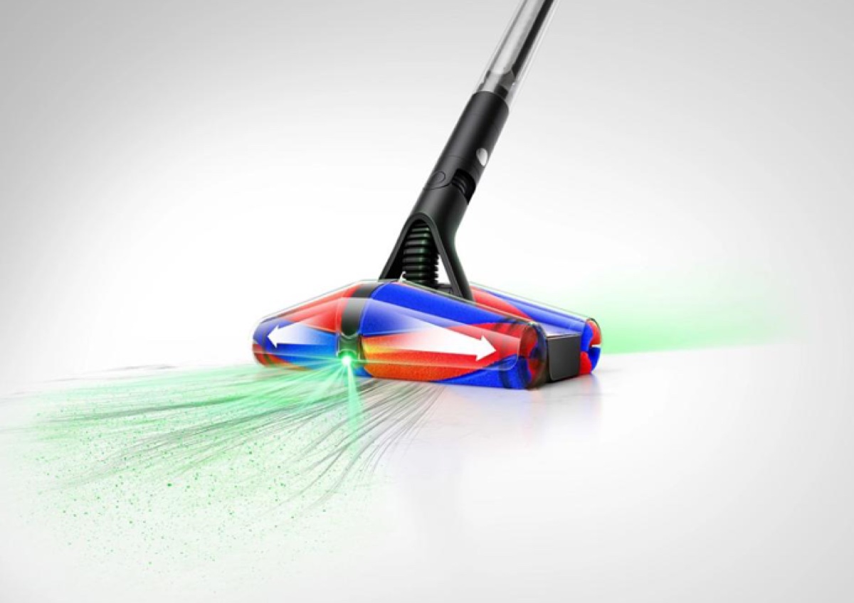 Dyson presenta a Tokyo il PencilVac più sottile al mondo: arriva in Italia nel 2026 - macitynet.it