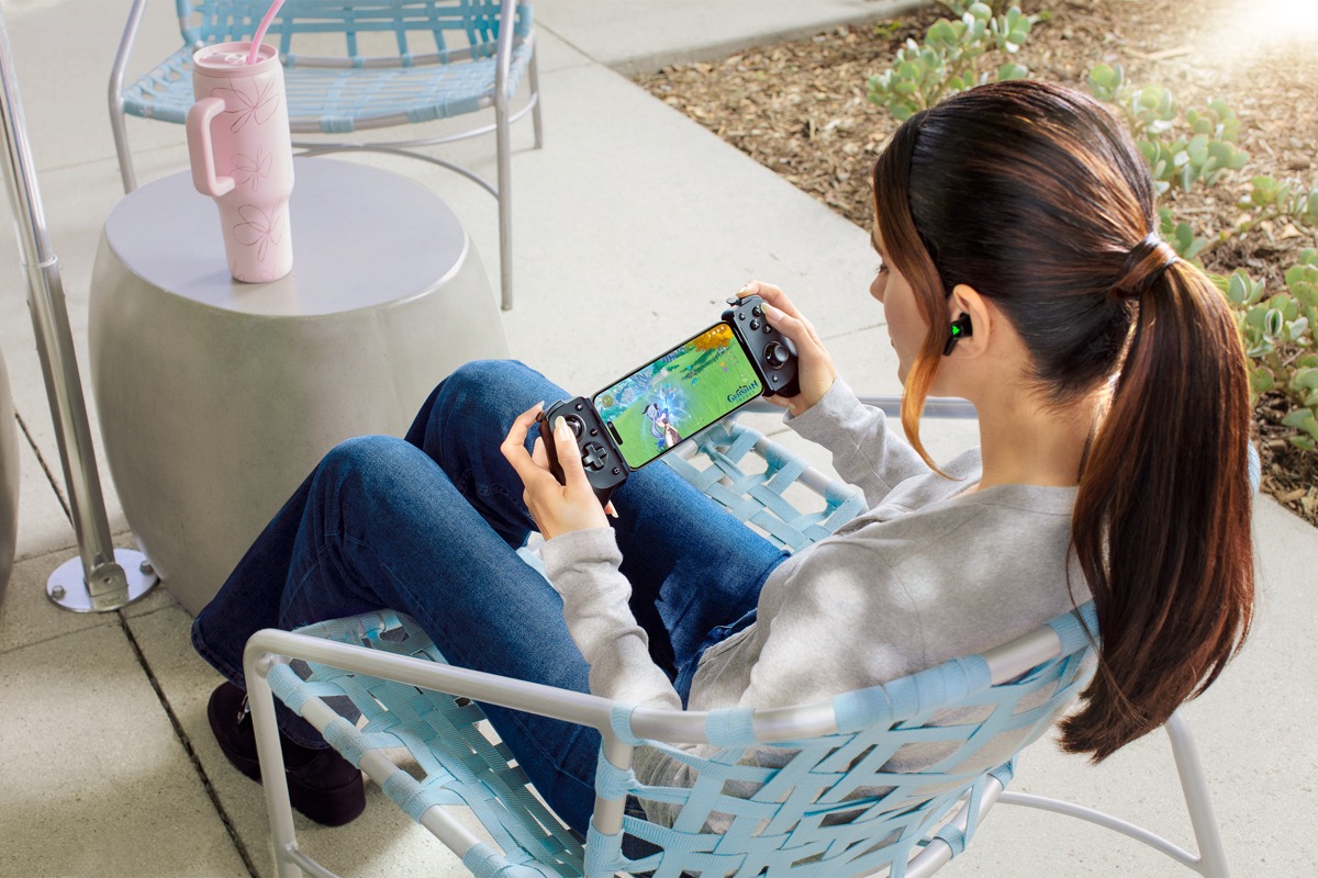 Razer Kishi V3, ecco i nuovi controller gaming mobile per tutti - macitynet.it