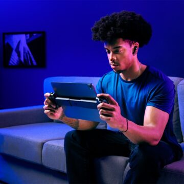 Razer Kishi V3, ecco i nuovi controller gaming mobile per tutti - macitynet.it