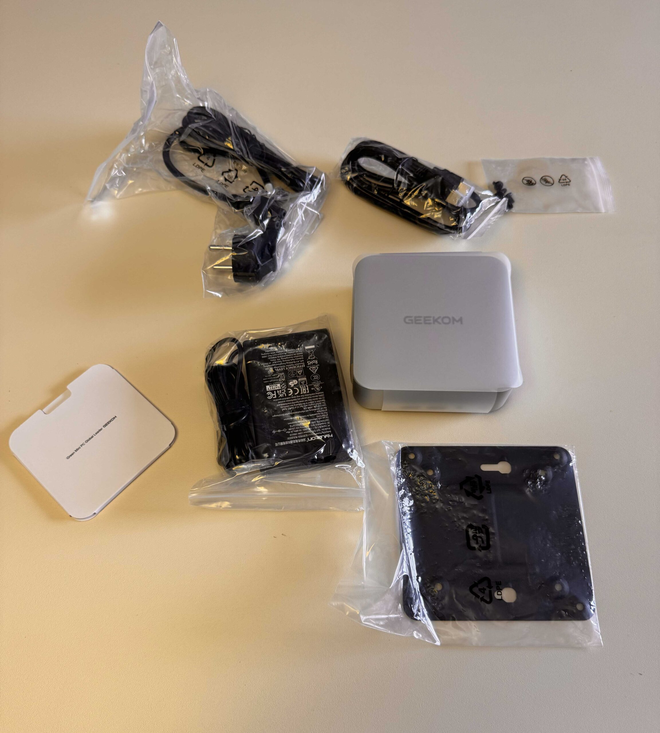 Recensione Geekom A6 Mini PC con AMD Ryzen 6800H, piccolo ma potente e versatile - macitynet.it Recensione Geekom A6 Mini PC con AMD Ryzen 6800H, piccolo ma potente e versatile - macitynet.it