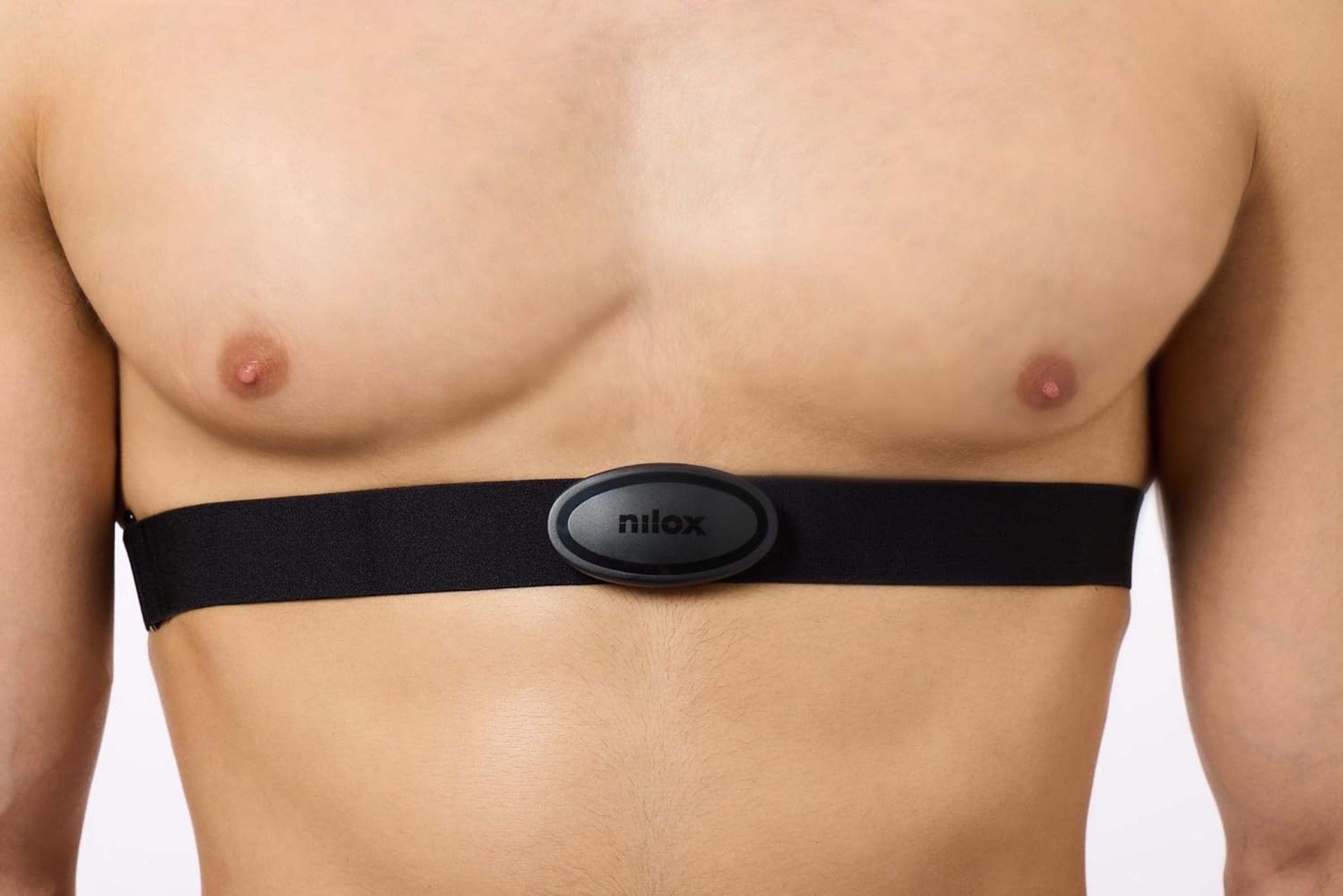 Nilox HRM Smart Armband, cardiofrequenzimetro da braccio con LED per monitoraggio in tempo reale - macitynet.it Nilox HRM Smart Armband, cardiofrequenzimetro da braccio con LED per monitoraggio in tempo reale - macitynet.it