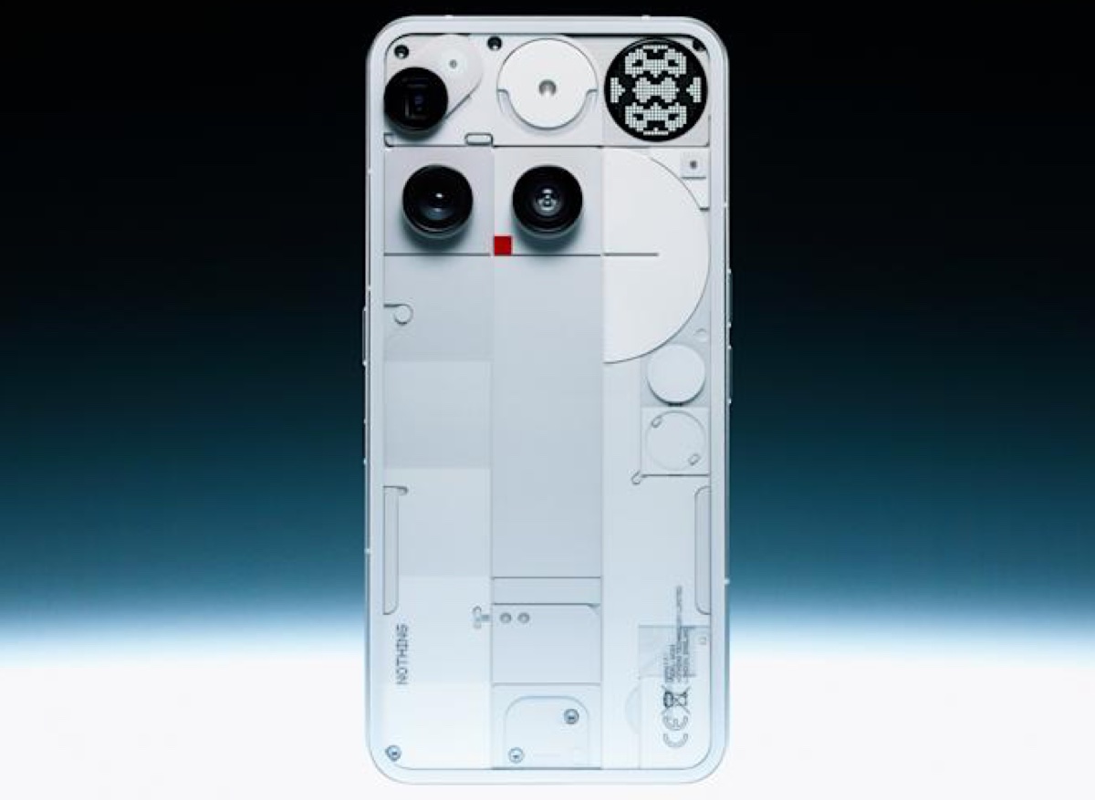 Nothing Phone 3 è il top di gamma con schermo secondario Glyph Matrix - macitynet.it Nothing Phone 3 è il top di gamma con schermo secondario Glyph Matrix - macitynet.it
