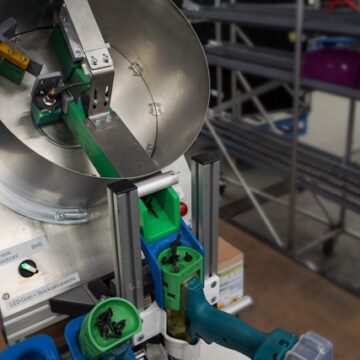 BMW sfrutta derivati dalla polvere di scarto della stampa 3D per produrre nuovi componenti - macitynet.it