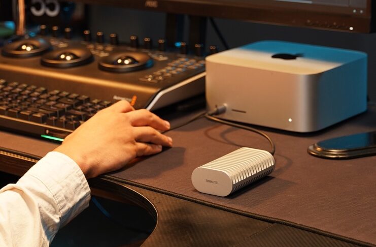 TerraMaster D1 SSD Plus, l'enclosure USB4 con raffreddamento passivo - macitynet.it