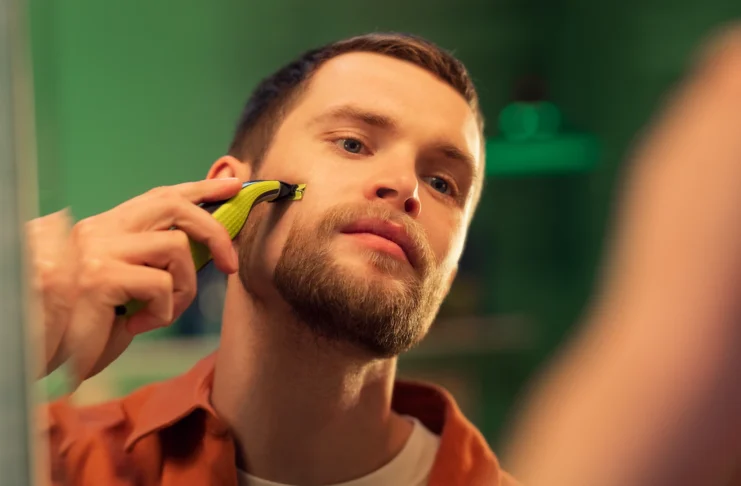 Prime Day, Philips OneBlade 360 regolabarba, cura viso e corpo a 34,99 € - macitynet.it