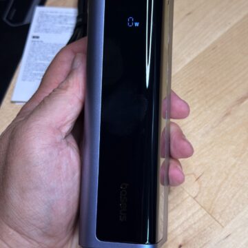 Recensione power bank Baseus Energeek GP12, potente anche in volo - macitynet.it