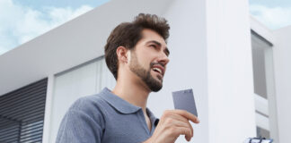 Recensione IA Plaud Note, fenomenale registratore smart piccolo e portatile - macitynet.it