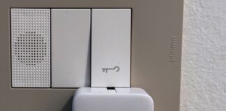 Recensione SwitchBot Bot, attiva cancelli, garage e interruttori senza l’intervento dell’elettricista - macitynet.it