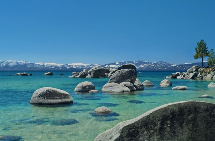 macOS 26 Tahoe, 15 nuovi salvaschermo e sfondi - macitynet.it