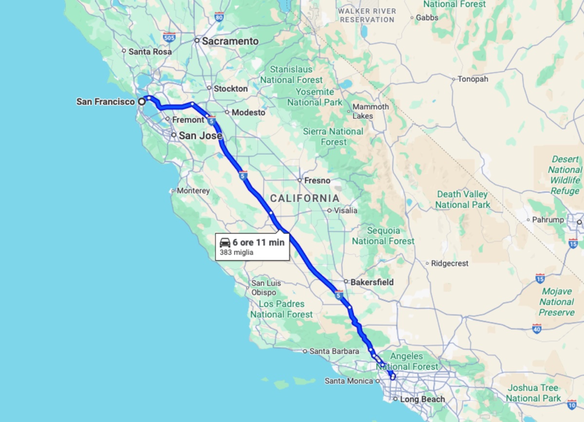 Tesla con FSD guida da sola per sette ore, il futuro è servito - macitynet.it