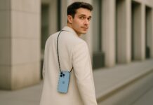Nuovo accessorio iPhone 17, un laccio a tracolla diverso da tutti gli altri Per iPhone 17 un lanccio a tracolla magnetico - macitynet.it