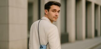 Per iPhone 17 un lanccio a tracolla magnetico - macitynet.it