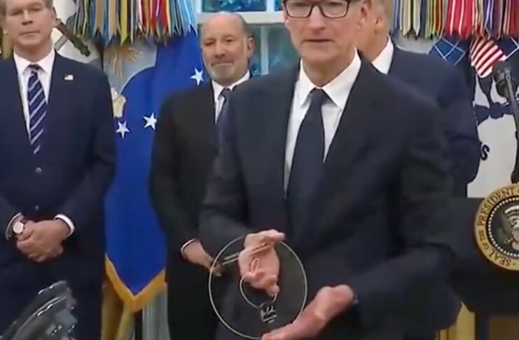 Il regalo di Tim Cook a Donald Trump - macitynet.it