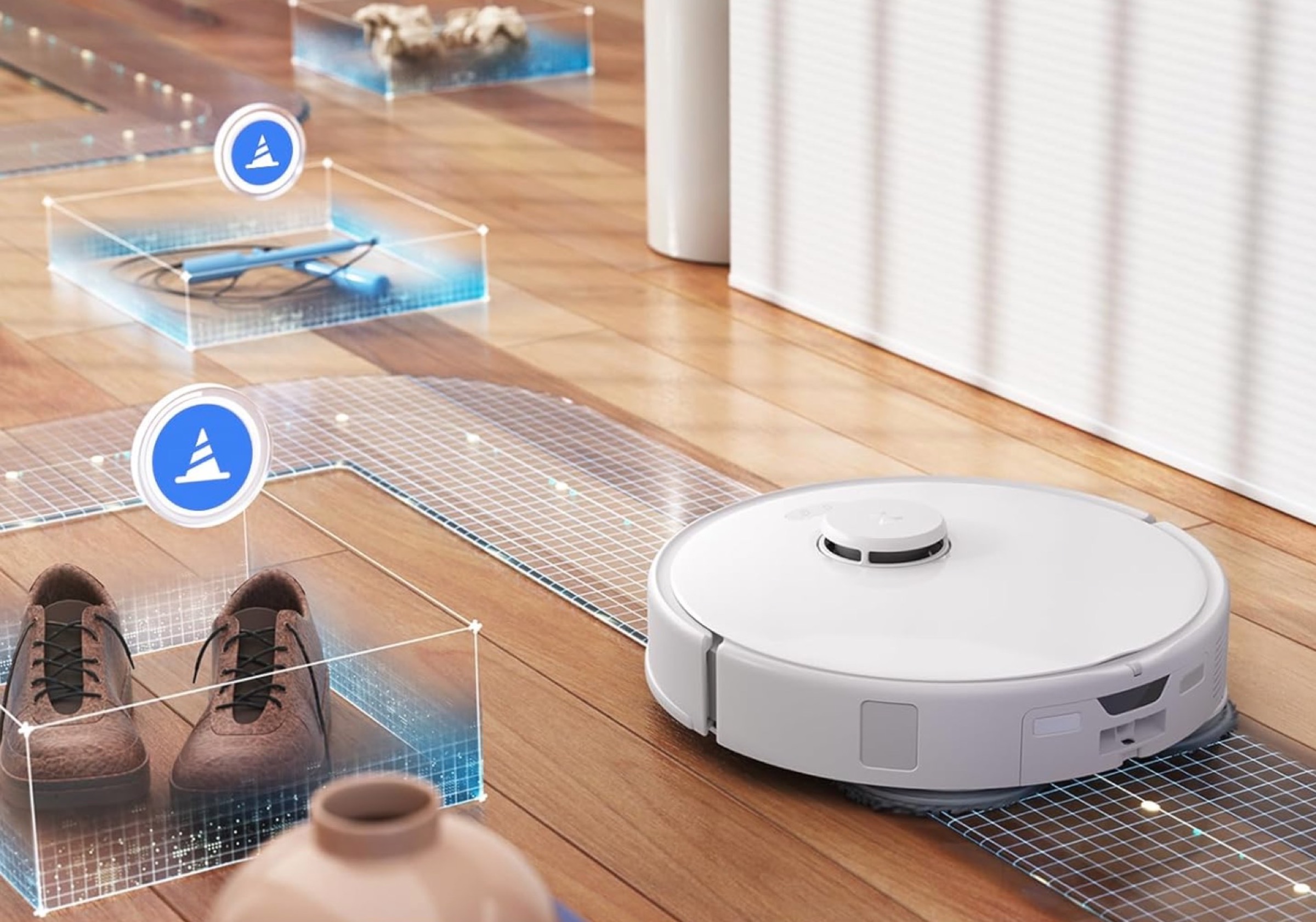 Roborock Saros Z70, in sconto il robot con braccio meccanico per pulire sotto i mobili - macitynet.it