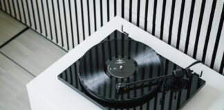 Pro-Ject E1.2 è il giradischi economico che porta l’alta fedeltà a tutti - macitynet.it