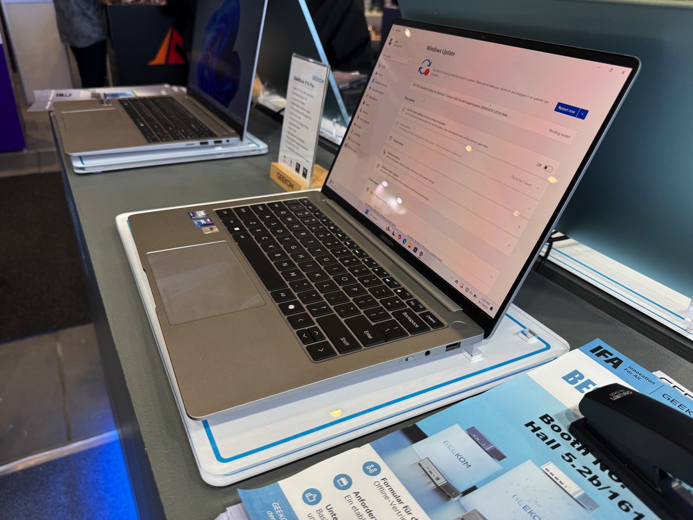 GEEKOM fa debuttare il super mini PC A9 Mega e i portatili GeekBook ad IFA 2025 - macitynet.it GEEKOM fa debuttare il super mini PC A9 Mega e i portatili GeekBook ad IFA 2025 - macitynet.it