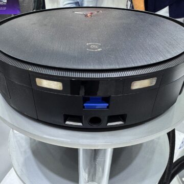 [in attesa di foto ]IFA 2025 , DEEBOT X11 e ULTRAMARINE sono le nuove soluzioni di robotica domestica di Ecovacs - macitynet.it