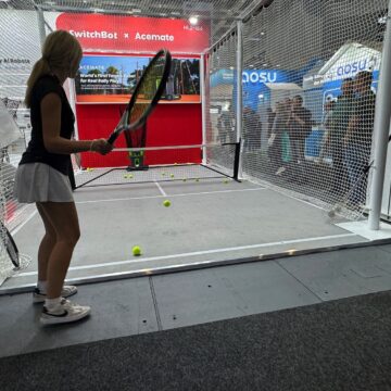 SwitchBot a IFA Berlino 2025 dalla smart home al tennis, l’AI fisica si fa realtà - macitynet.it
