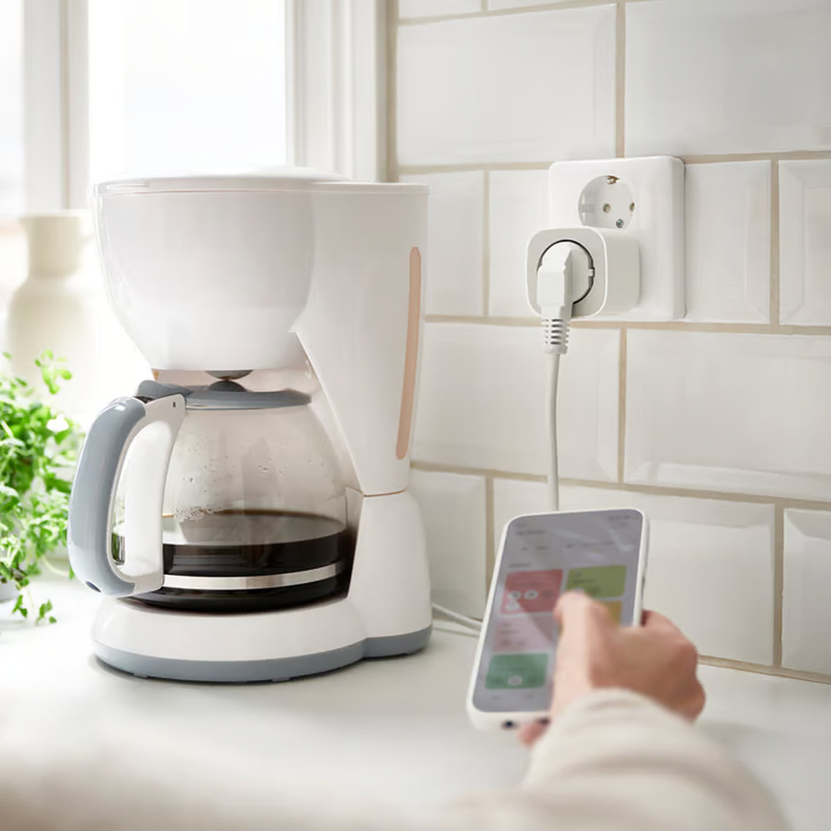 Con le spine smart IKEA controlli tutto e risparmi energia - macitynet.it