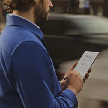 Altro che iPhone, la sorpresa di fine estate è ReMarkable Paper Pro Move, il tablet eInk che sta in tasca - macitynet.it