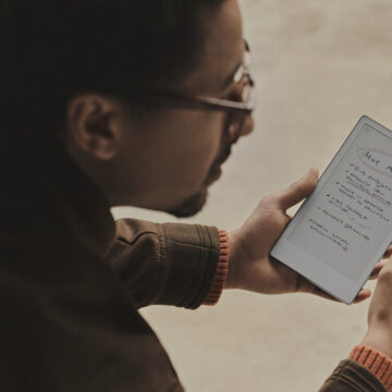 Altro che iPhone, la sorpresa di fine estate è ReMarkable Paper Pro Move, il tablet eInk che sta in tasca - macitynet.it