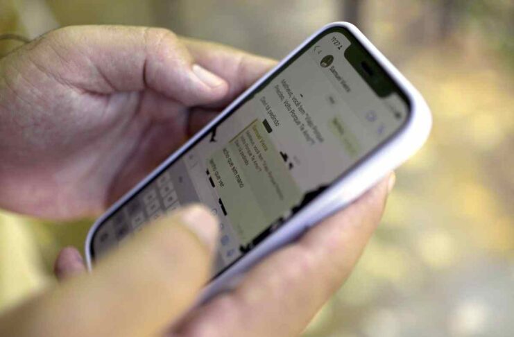 Scrittura colorata su Instagram, Facebook e WhatsApp