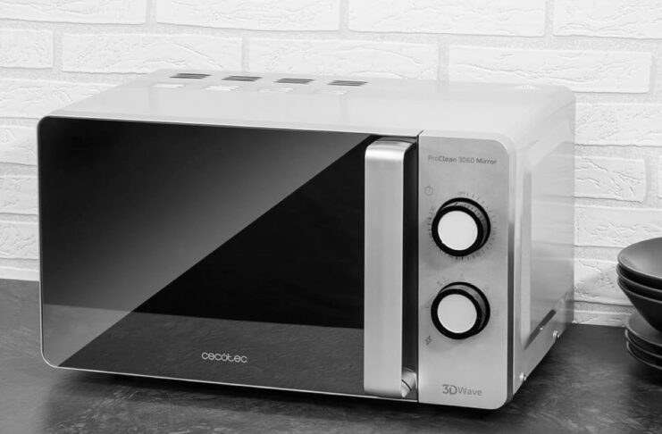 Forno a Microonde Ceote ProClean 3060 Mirror, solo 52,90 € - macitynet.it