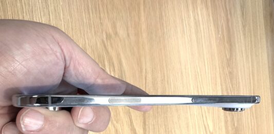 Le recensioni dell'iPhone Air, bellissimo e leggerissimo ma i compromessi ci sono - macitynet.it