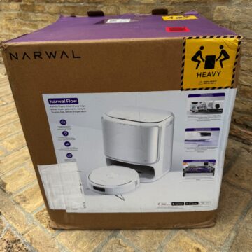 Ad IFA 2025 Il robot Narwal Flow che aspira e lava con il panno che si rigenera - macitynet.it