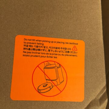 Ad IFA 2025 Il robot Narwal Flow che aspira e lava con il panno che si rigenera - macitynet.it