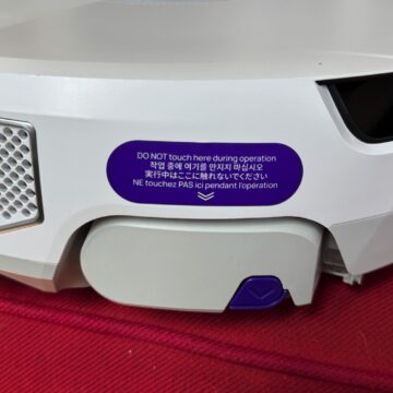 Ad IFA 2025 Il robot Narwal Flow che aspira e lava con il panno che si rigenera - macitynet.it