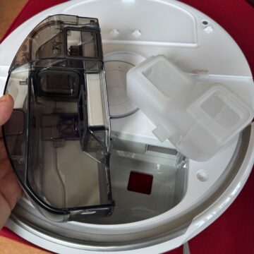 Ad IFA 2025 Il robot Narwal Flow che aspira e lava con il panno che si rigenera - macitynet.it