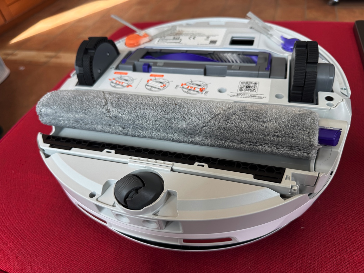 Ad IFA 2025 Il robot Narwal Flow che aspira e lava con il panno che si rigenera - macitynet.it Ad IFA 2025 Il robot Narwal Flow che aspira e lava con il panno che si rigenera - macitynet.it