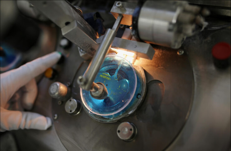 Dagli occhiali al 20 per cento di Nikon, EssilorLuxottica espande la sua presenza in Giappone - macitynet.it