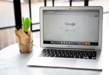 Puoi localizzare un telefono in 2 passaggi grazie alla funzione di Google Google