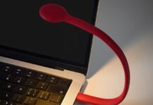 IKEA Höstulota è la lampada USB-C che si infila dappertutto IKEA Höstulota è la lampada USB-C che si infila dappertutto - macitynet.it