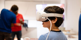 Borse hi-tech, cani robot e altre innovazioni all'Internet Festival di Pisa - macitynet.it